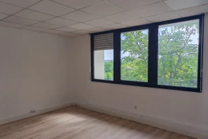 Bureau privé - 31500 - 4 postes - 430€