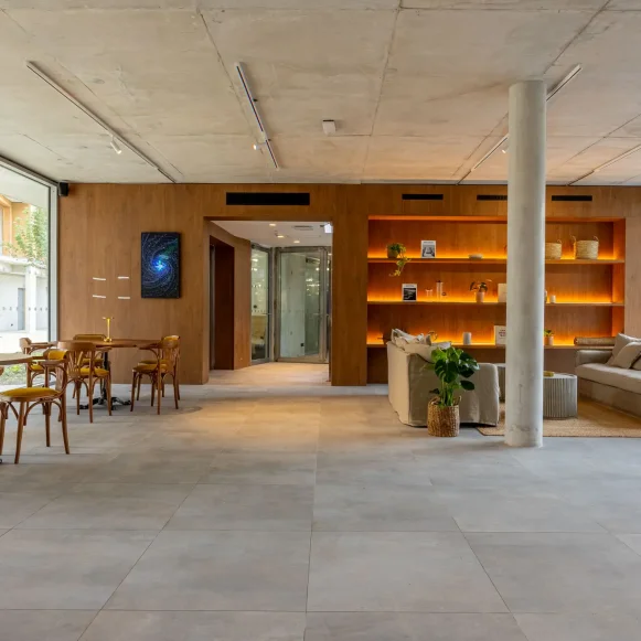 Bureau privé 15 m² 5 postes Coworking Boulevard Godard Bordeaux 33300 - photo 4