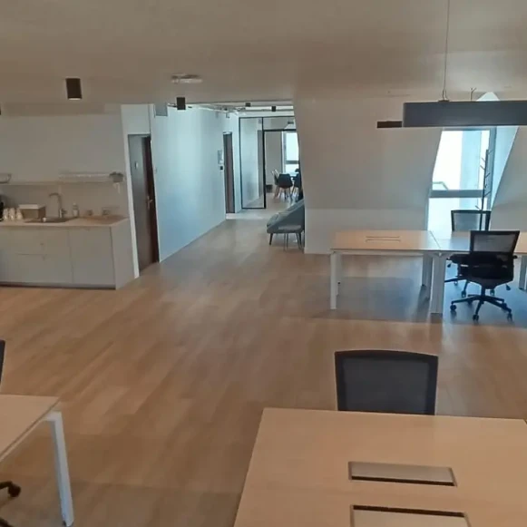 Espace indépendant 105 m² 18 postes Location bureau Rue du Sentier Paris 75002 - photo 6