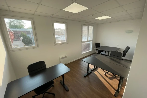 Bureau privé - 94200 - 3 postes - 700€