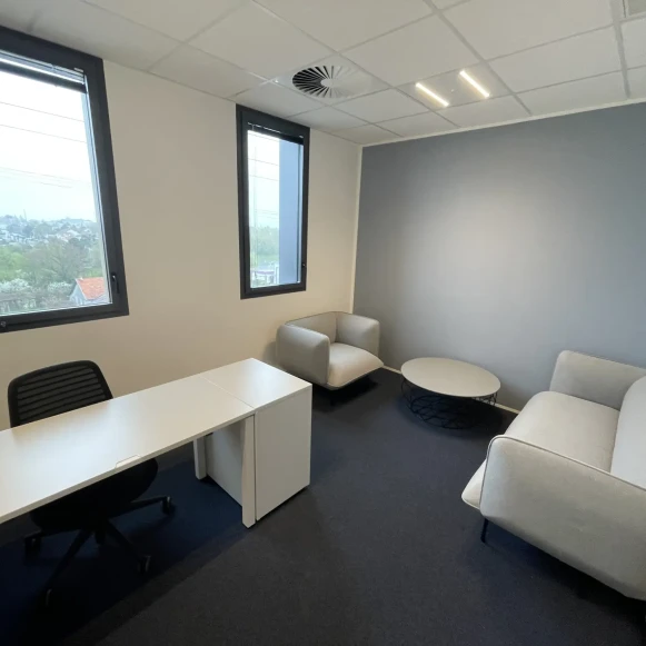 Bureau privé 8 m² 2 postes Location bureau Rue James Joule Rezé 44400 - photo 3