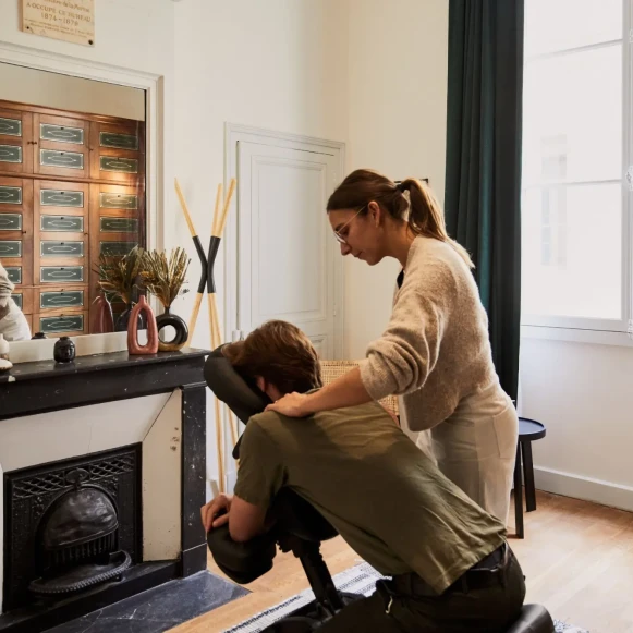 Bureau privé 34 m² 10 postes Coworking Rue Royale Paris 75008 - photo 6