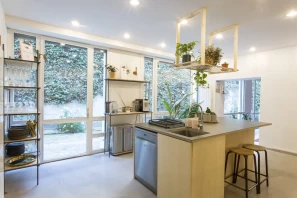 Bureau privé - 75018 - 5 postes - 2600€