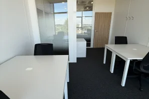 Bureau privé - 01000 - 4 postes - 1068€