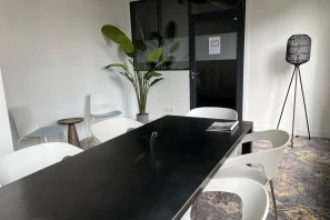 Bureau privé - 75016 - 4 postes - 1120€