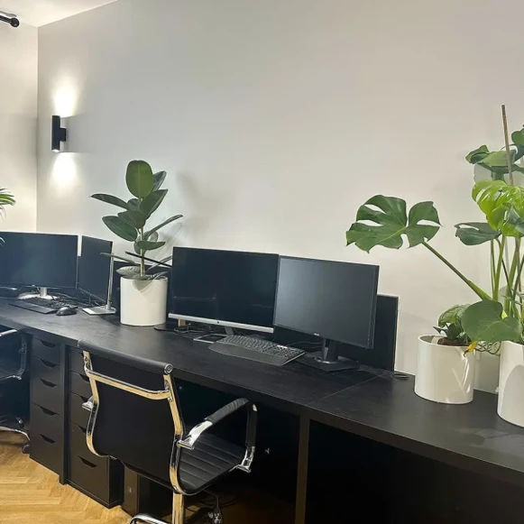 Bureau privé 20 m² 4 postes Coworking Rue Cambacérès Paris 75008 - photo 1