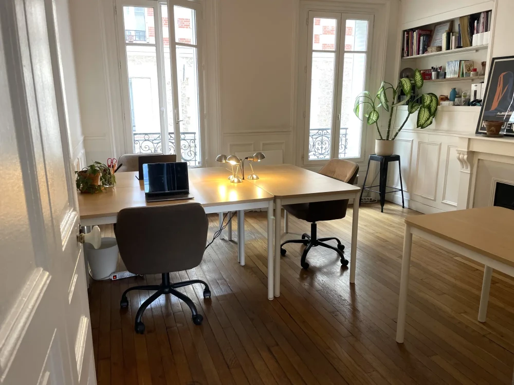 Bureau privé - 75019 - 5 postes - 1650€