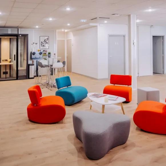 Bureau privé 22 m² 4 postes Location bureau Chemin de la Crabe Toulouse 31300 - photo 6