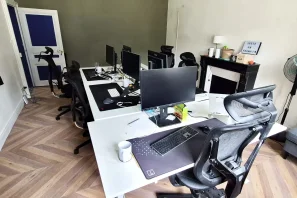Bureau privé - 35700 - 5 postes - 1200€