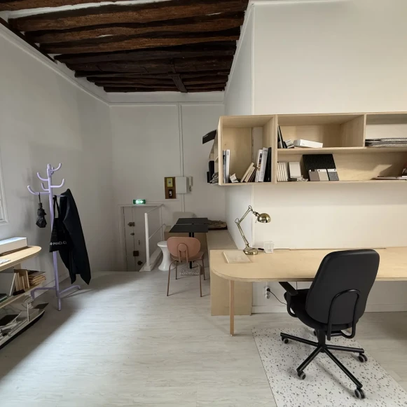 Open Space  3 postes Location bureau Rue des Fontaines du Temple Paris 75003 - photo 2