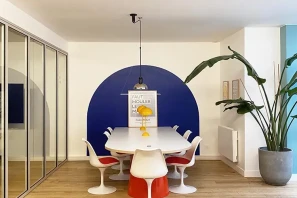 Bureau privé - 75004 - 10 postes - 4900€