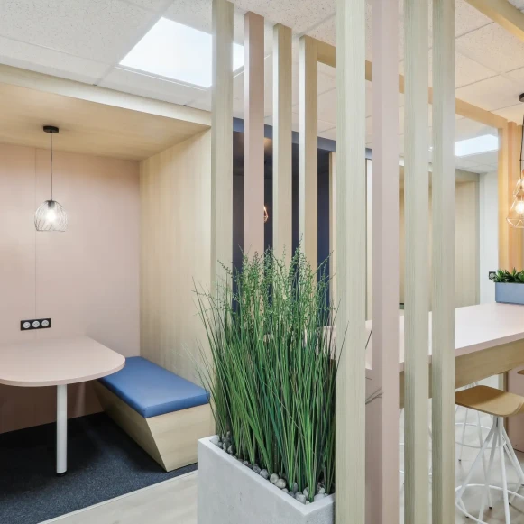 Bureau privé 10 m² 2 postes Coworking Boulevard Vincent Gâche Nantes 44200 - photo 8