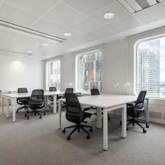 Bureau privé 32 m² 8 postes Coworking Place de la Pyramide Paris 92800 - photo 3