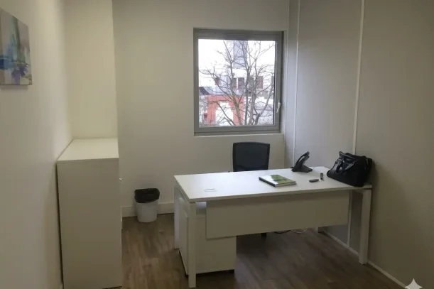 Bureau privé - 93200 - 2 postes - 520€