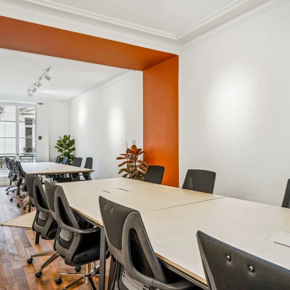 Espace indépendant 132 m² 24 postes Location bureau Rue des Petites Écuries Paris 75010 - photo 9