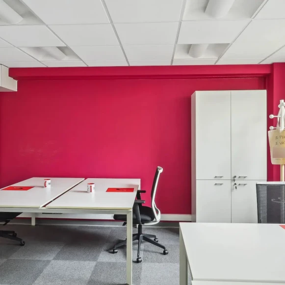 Bureau privé 14 m² 3 postes Coworking Rue Crucy Nantes 44000 - photo 6