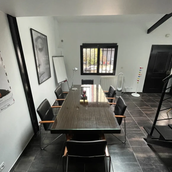 Espace indépendant 42 m² 6 postes Location bureau Avenue du Président Wilson Saint-Denis 93200 - photo 2