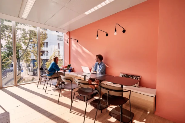 Open Space - 75015 - 4 postes - 350€