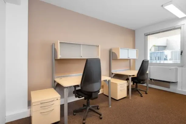 Bureau privé - 06200 - 10 postes - 4550€