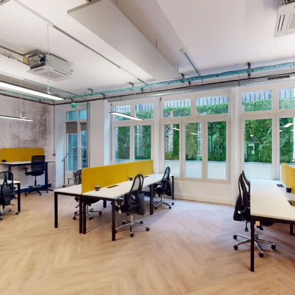 Espace indépendant 101 m² 22 postes Location bureau Rue des Petits Hôtels Paris 75010 - photo 1
