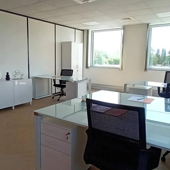 Bureau privé 33 m² 6 postes Coworking Avenue de Norvège Villebon-sur-Yvette 91140 - photo 1