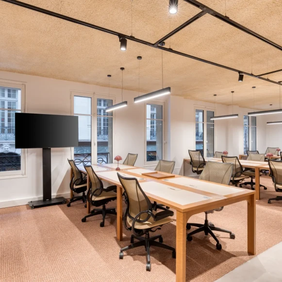 Espace indépendant 140 m² 20 postes Location bureau Place de la Madeleine Paris 75008 - photo 5