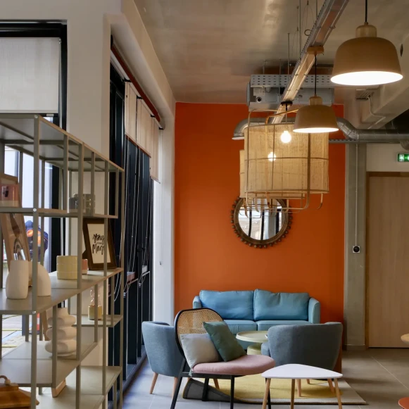 Bureau privé 228 m² 40 postes Location bureau Rue Petit Clichy 92110 - photo 1