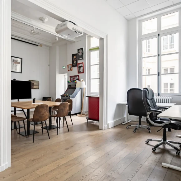 Espace indépendant 65 m² 14 postes Location bureau Rue Saint-Marc Paris 75002 - photo 7