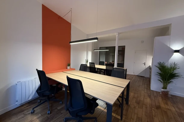 Open Space - 75011 - 10 postes - 350€