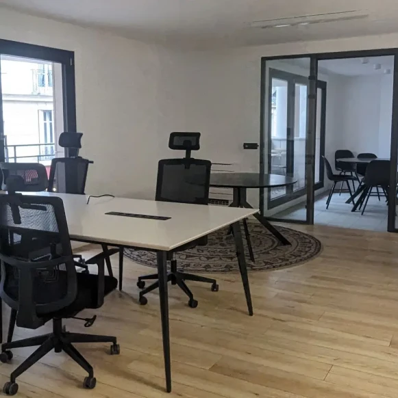 Espace indépendant 78 m² 14 postes Location bureau Rue Malher Paris 75004 - photo 1