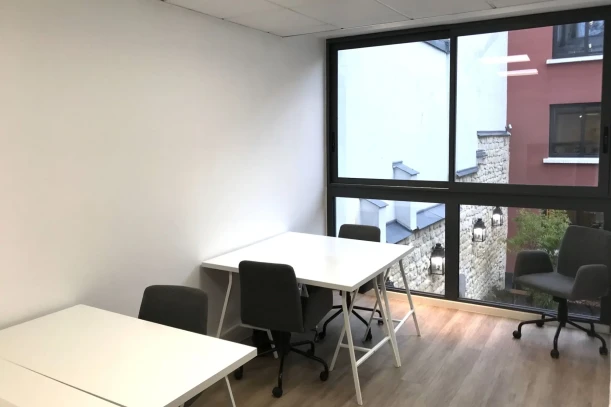 Bureau privé - 92110 - 5 postes - 1700€