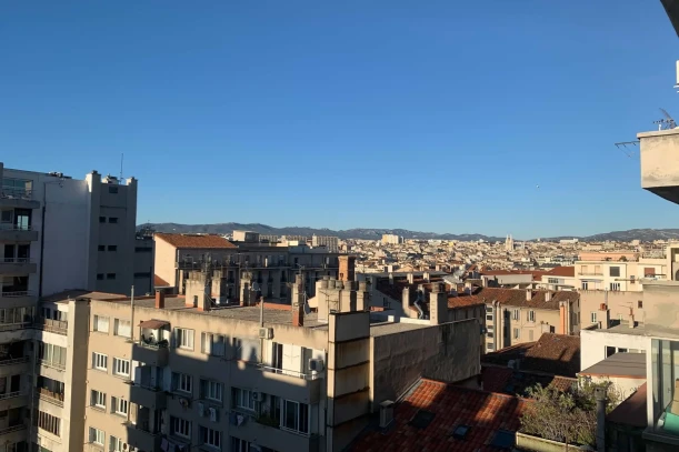 Bureau privé - 13007 - 4 postes - 490€