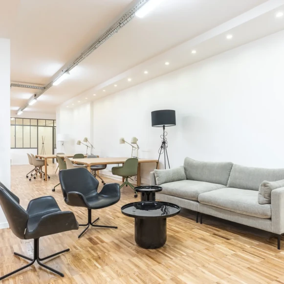 Espace indépendant 250 m² 38 postes Coworking Rue Eugène Oudiné Paris 75013 - photo 6