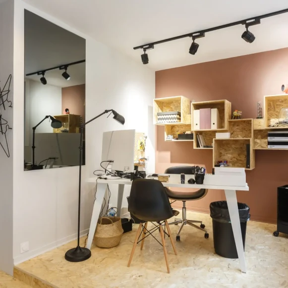 Bureau privé 30 m² 4 postes Location bureau Rue Belhomme Paris 75018 - photo 1