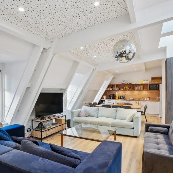 Bureau privé 115 m² 23 postes Coworking Rue de Paradis Paris 75010 - photo 4