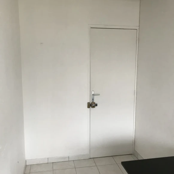 Bureau privé 9 m² 2 postes Location bureau Rue Royale Yerres 91330 - photo 1