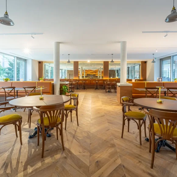 Bureau privé 15 m² 5 postes Coworking Boulevard Godard Bordeaux 33300 - photo 6