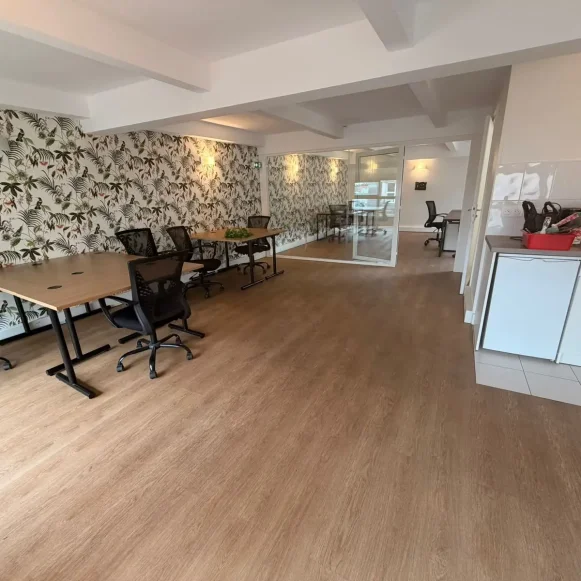 Espace indépendant 75 m² 12 postes Location bureau Rue Marcadet Paris 75018 - photo 3
