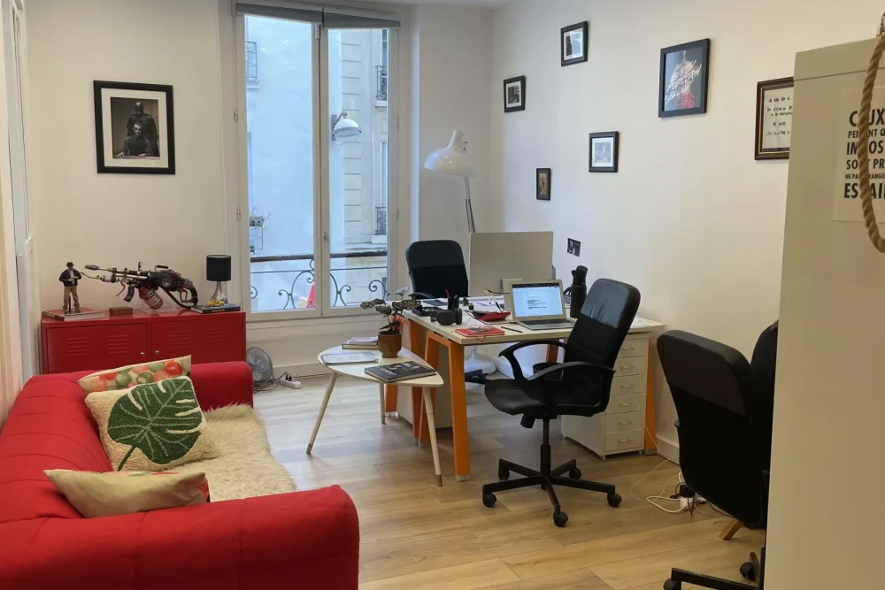 Espace indépendant - 75002 - 14 postes - 3850€