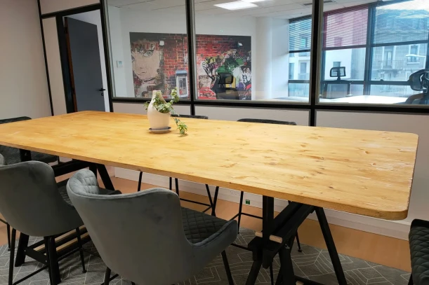 Open Space - 74100 - 2 postes - 280€