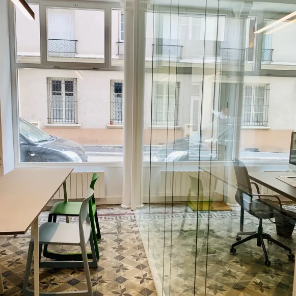 Open Space  4 postes Coworking Rue Voltaire Paris 75011 - photo 5