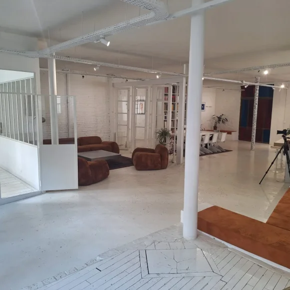 Bureau privé 60 m² 12 postes Location bureau Villa Riberolle Paris 75020 - photo 9