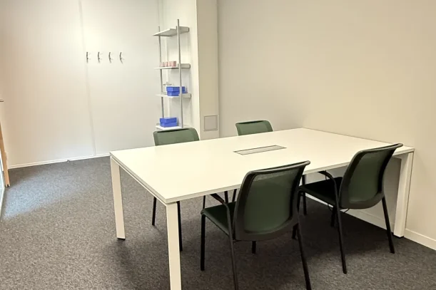 Bureau privé - 01000 - 5 postes - 1068€
