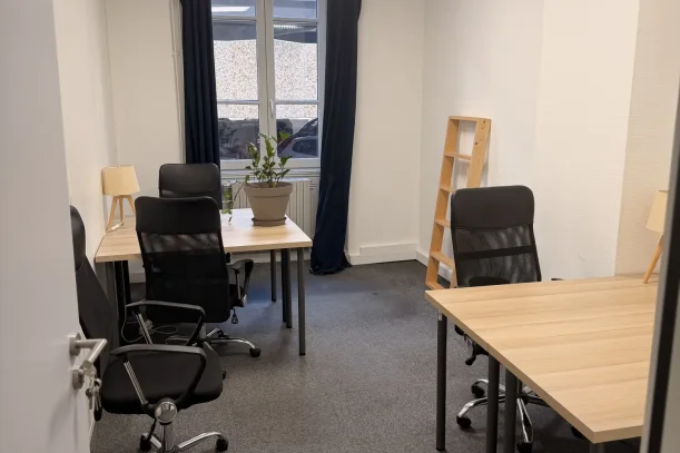 Bureau privé - 69002 - 4 postes - 800€