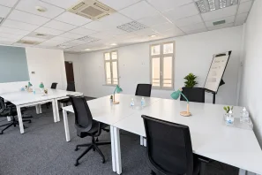 Bureau privé - 75010 - 2 postes - 1201€