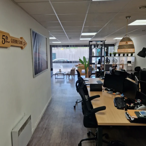 Open Space  4 postes Location bureau Rue Charcot Paris 75013 - photo 2