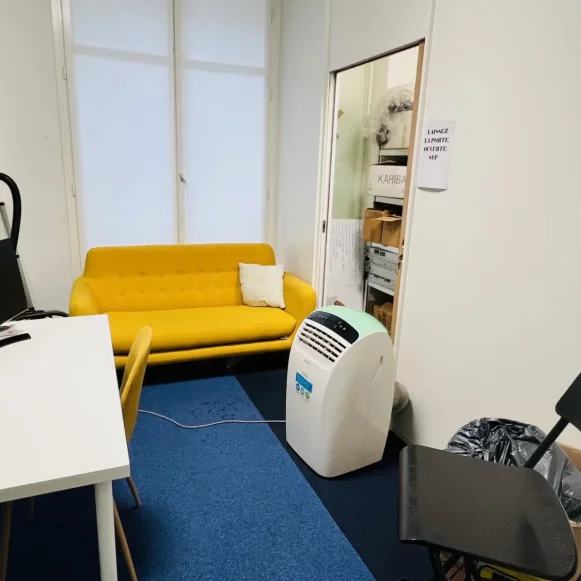 Bureau privé 60 m² 12 postes Coworking Rue Beaubourg Paris 75003 - photo 5