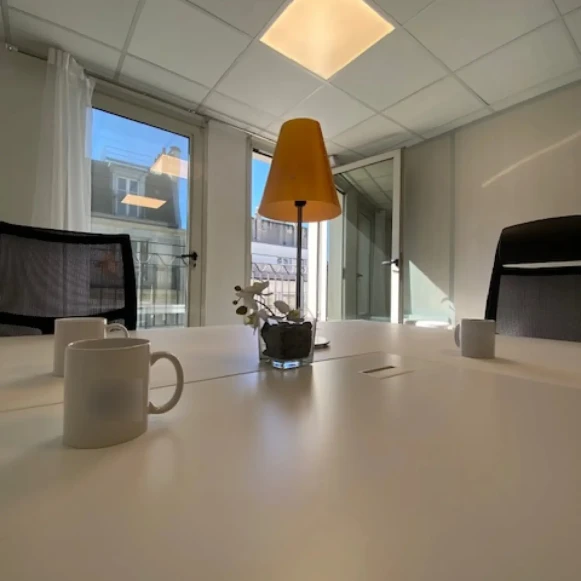 Bureau privé 15 m² 3 postes Coworking Rue des Petits Hôtels Paris 75010 - photo 11