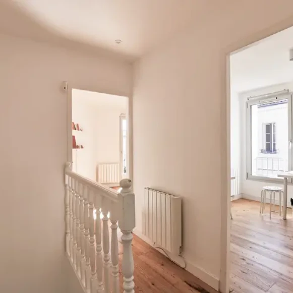 Espace indépendant 9 m² 2 postes Location bureau Rue Chevalier Bordeaux 33000 - photo 8