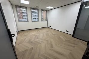 Bureau privé - 93100 - 6 postes - 1050€